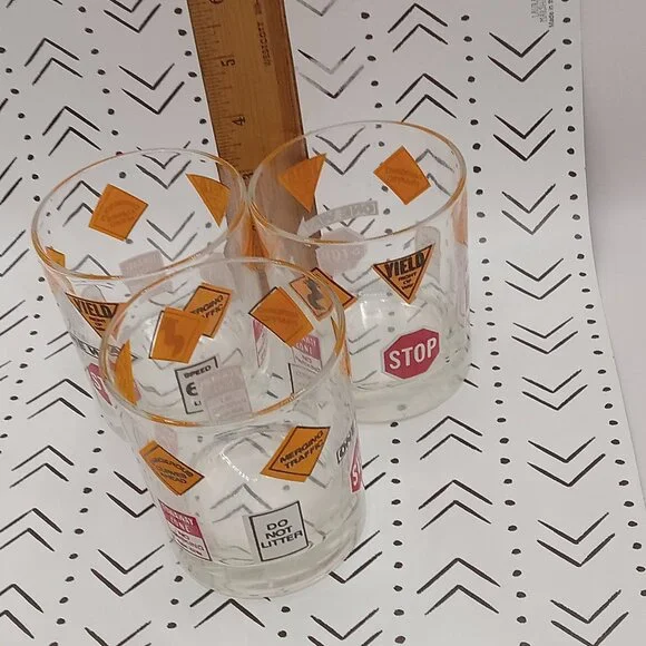 Barware Traffic Roadway Street Signs Drinking GLASSES 8 OZ 3.5" Set of 3 MCM - Picture 7 of 9